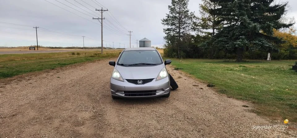 2009 Honda Fit - Image 2 of 6
