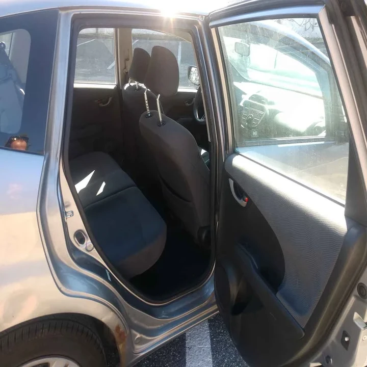 2009 Honda Fit - Image 7 of 10