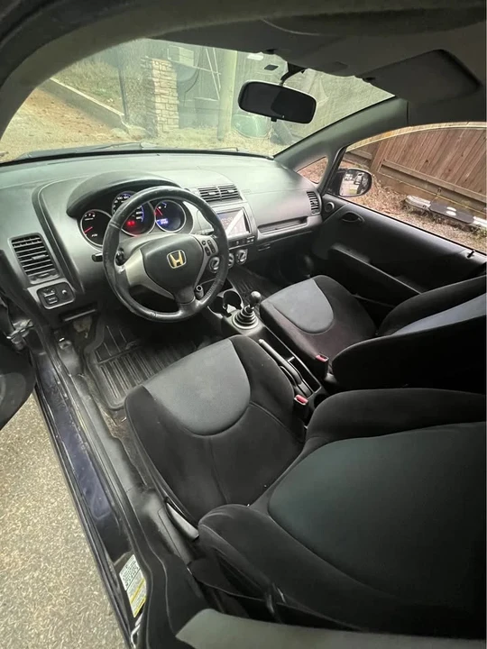 2009 Honda Fit - Image 17 of 18