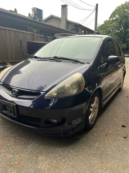 2009 Honda Fit - Image 5 of 18
