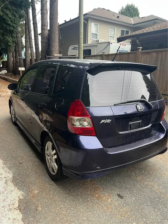 2009 Honda Fit - Image 3 of 18