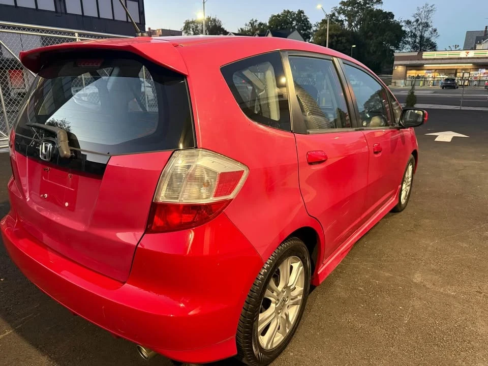 2009 Honda Fit - Image 9 of 15