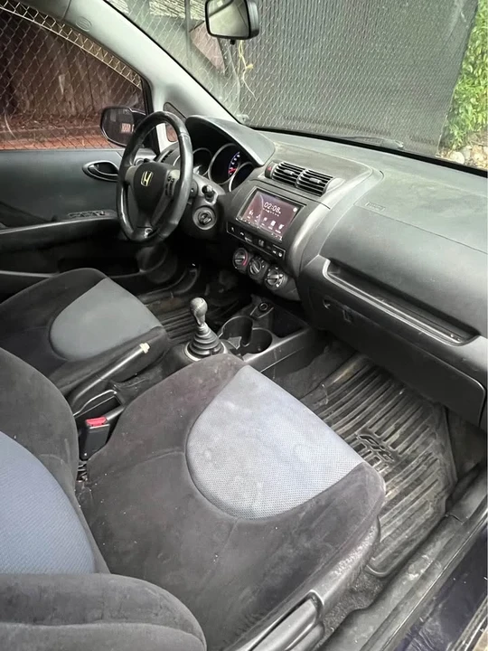 2009 Honda Fit - Image 9 of 18