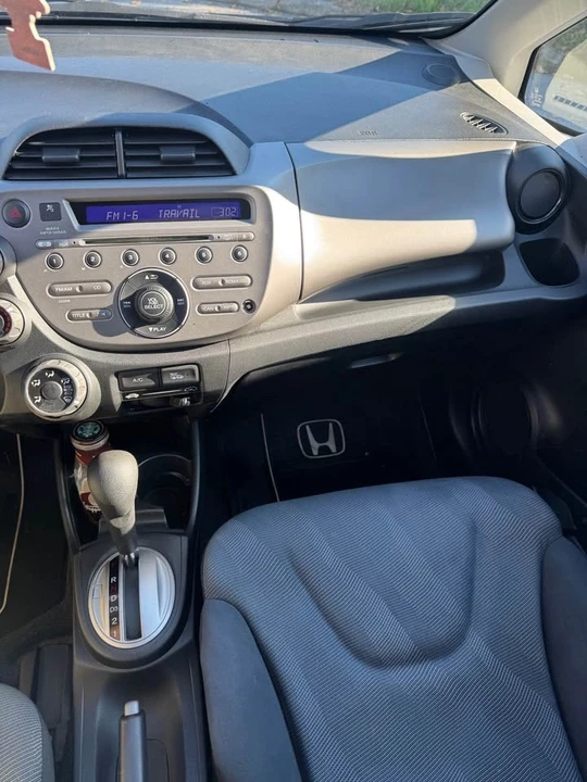 2009 Honda Fit - Image 12 of 19