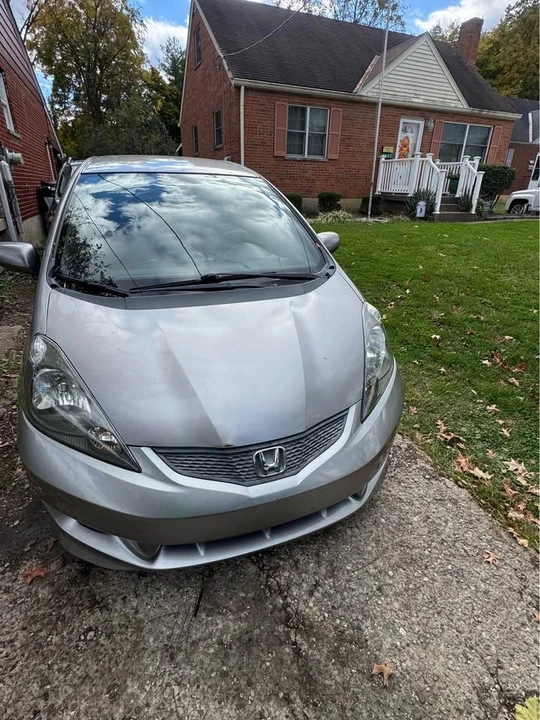 2009 Honda Fit - Image 2 of 8
