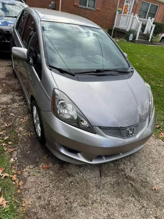 2009 Honda Fit - Image 3 of 8