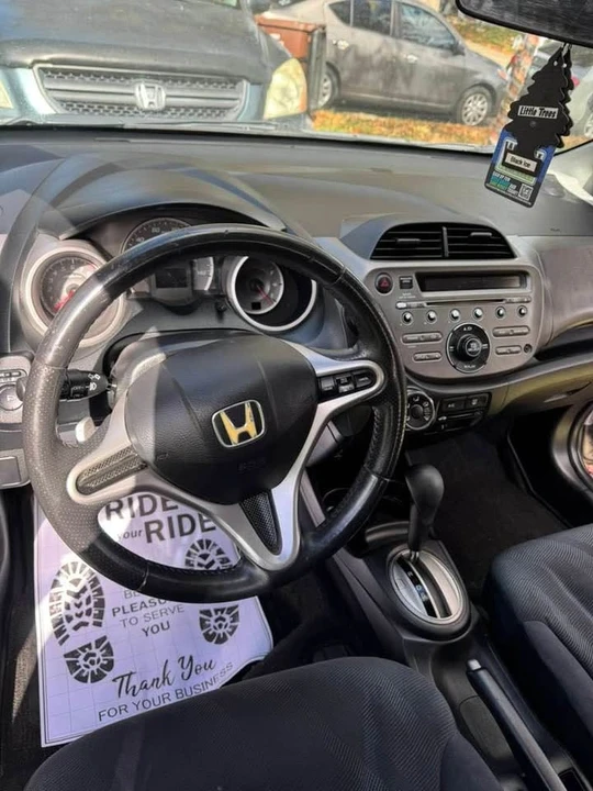 2009 Honda Fit - Image 8 of 8