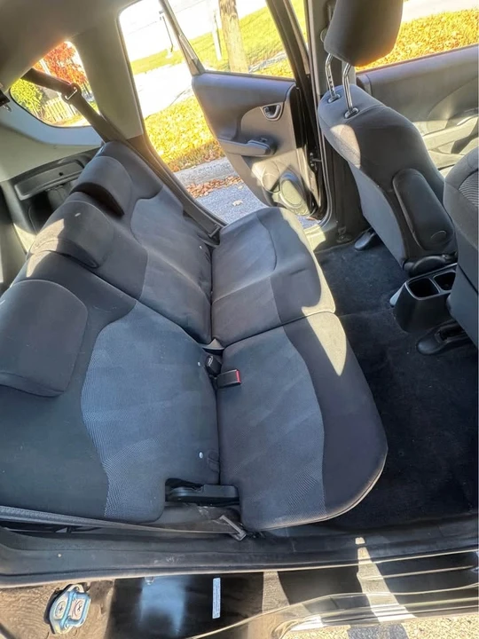 2009 Honda Fit - Image 16 of 19