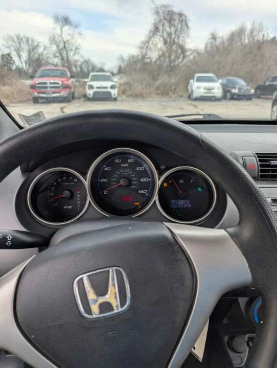2009 Honda Fit - Image 9 of 12