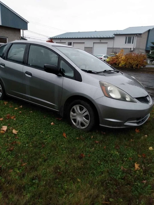 2009 Honda Fit - Image 2 of 5