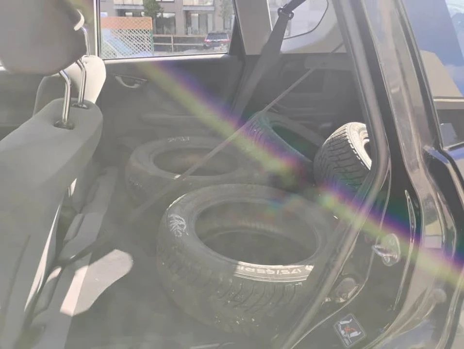 2009 Honda Fit - Image 8 of 10