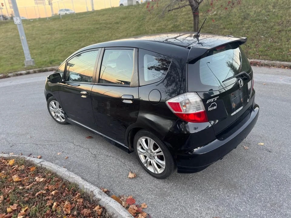 2009 Honda Fit - Image 2 of 19