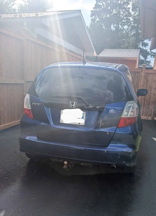 2009 Honda Fit - Image 2 of 3