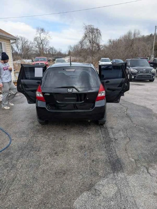 2009 Honda Fit - Image 3 of 12