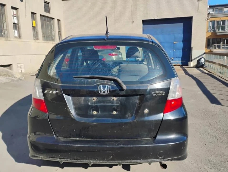 2009 Honda Fit - Image 7 of 10