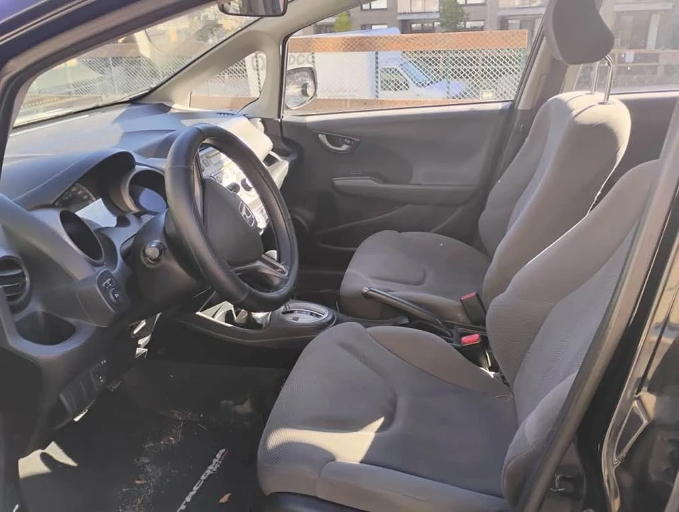 2009 Honda Fit - Image 9 of 10