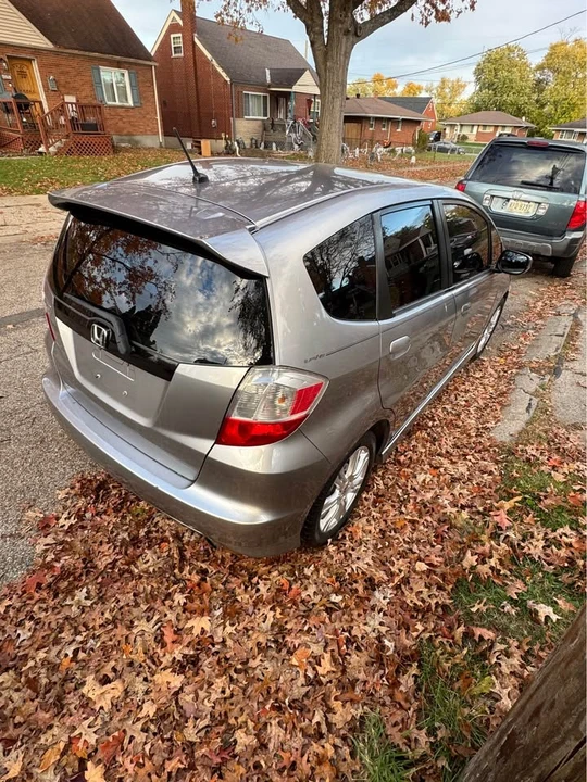 2009 Honda Fit - Image 2 of 7