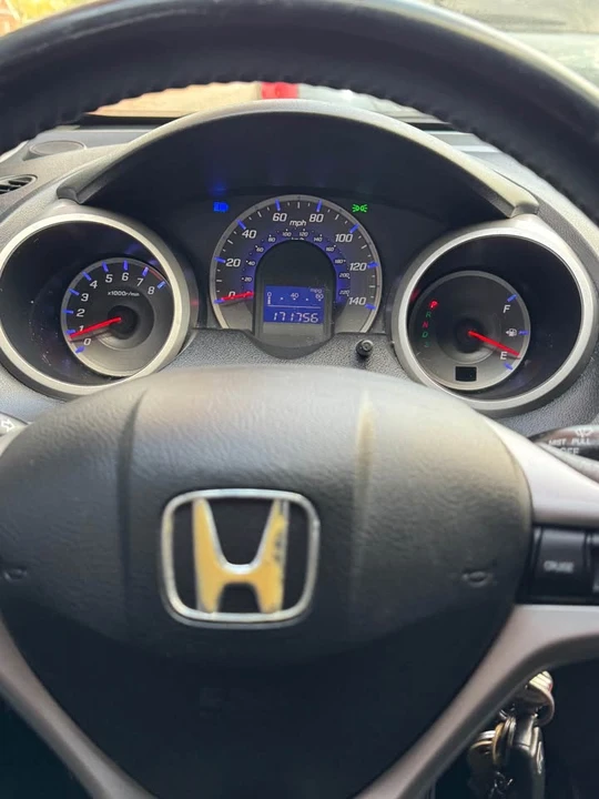2009 Honda Fit - Image 7 of 7
