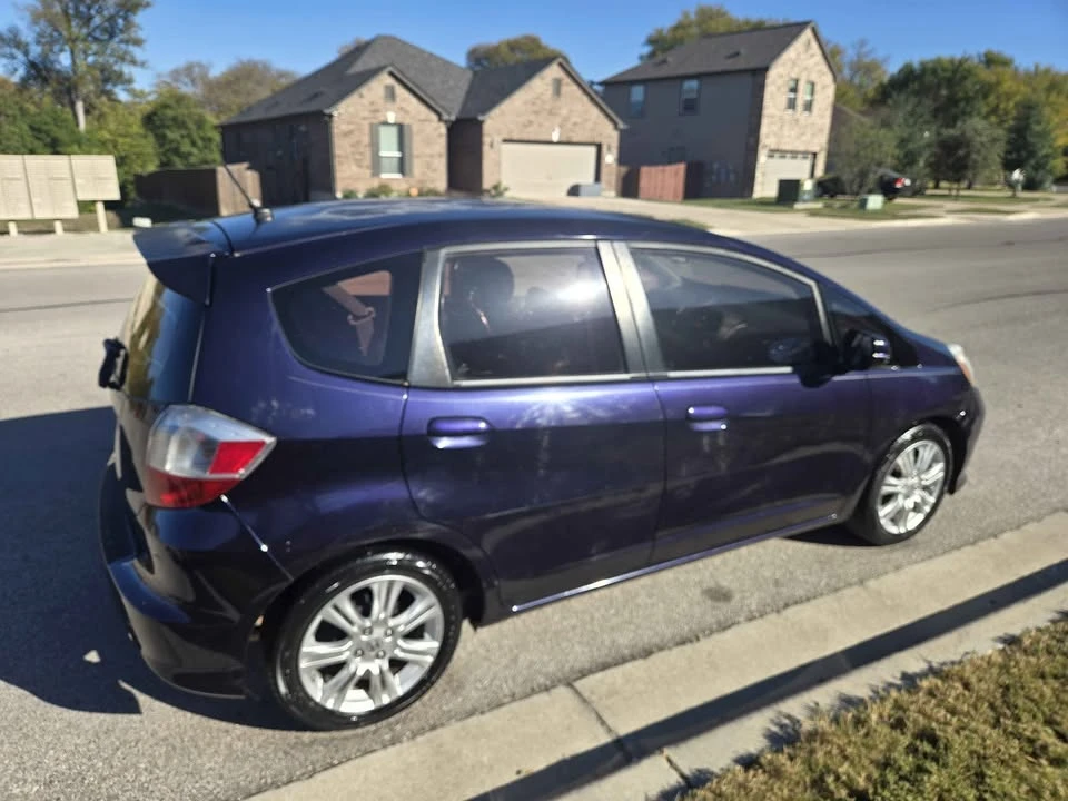 2009 Honda Fit - Image 5 of 8