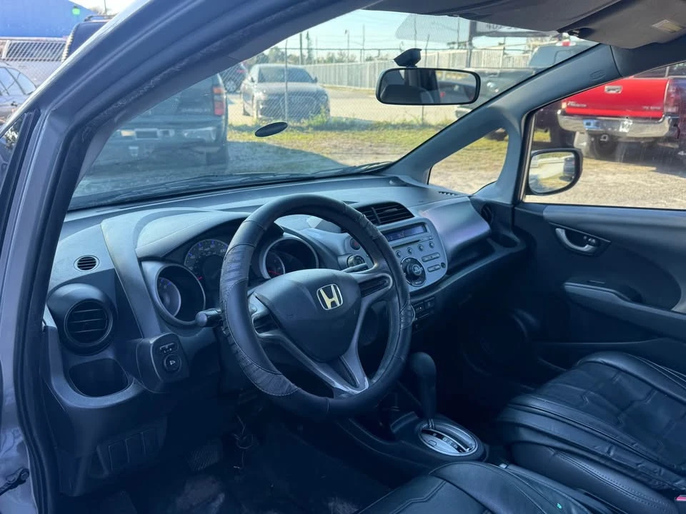 2009 Honda Fit - Image 14 of 17