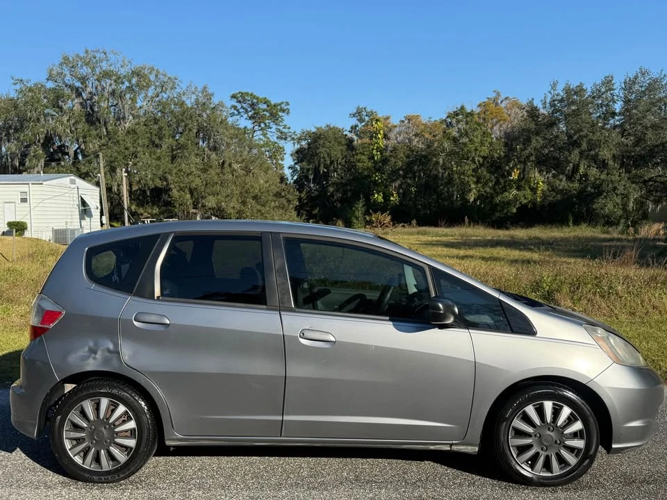 2009 Honda Fit - Image 10 of 17