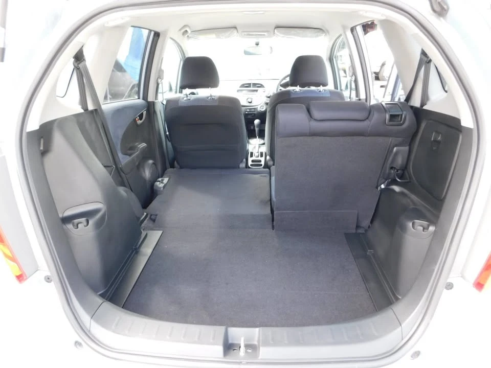 2009 Honda Fit - Image 16 of 20