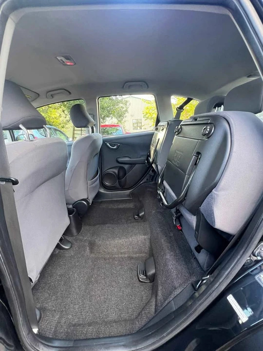 2009 Honda Fit - Image 12 of 16