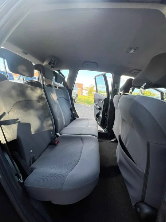 2009 Honda Fit - Image 13 of 16