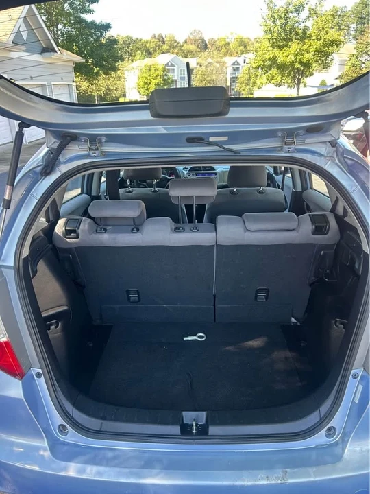 2009 Honda Fit - Image 9 of 10