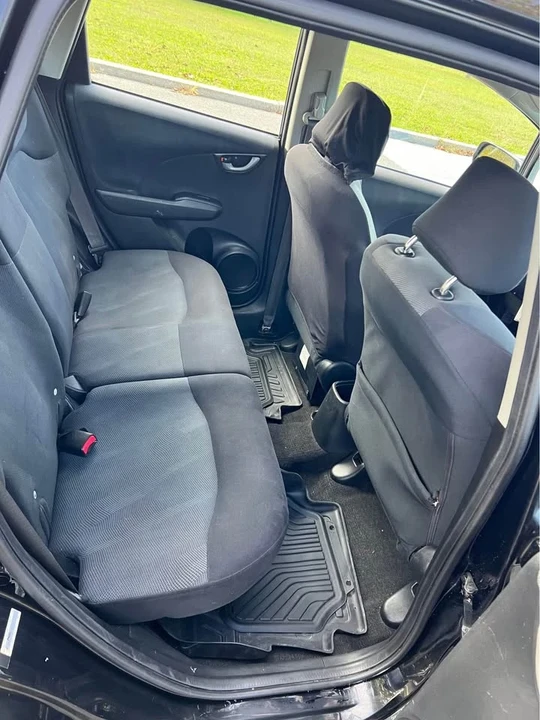 2009 Honda Fit - Image 5 of 11