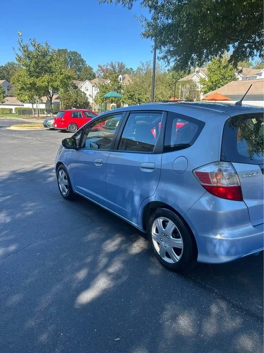 2009 Honda Fit - Image 6 of 10