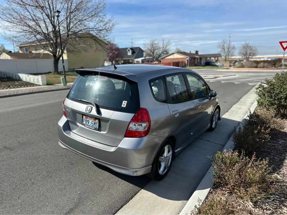2009 Honda Fit - Image 3 of 6