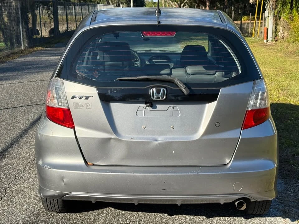 2009 Honda Fit - Image 9 of 17