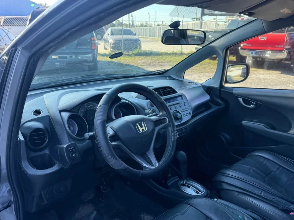 2009 Honda Fit - Image 14 of 17