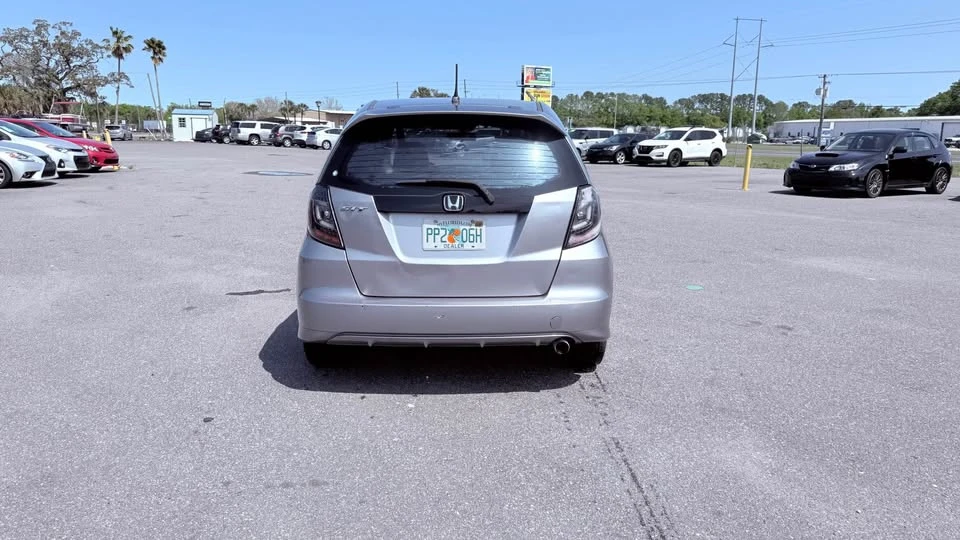 2009 Honda Fit - Image 8 of 14
