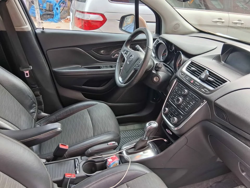 2009 Honda Fit - Image 3 of 4