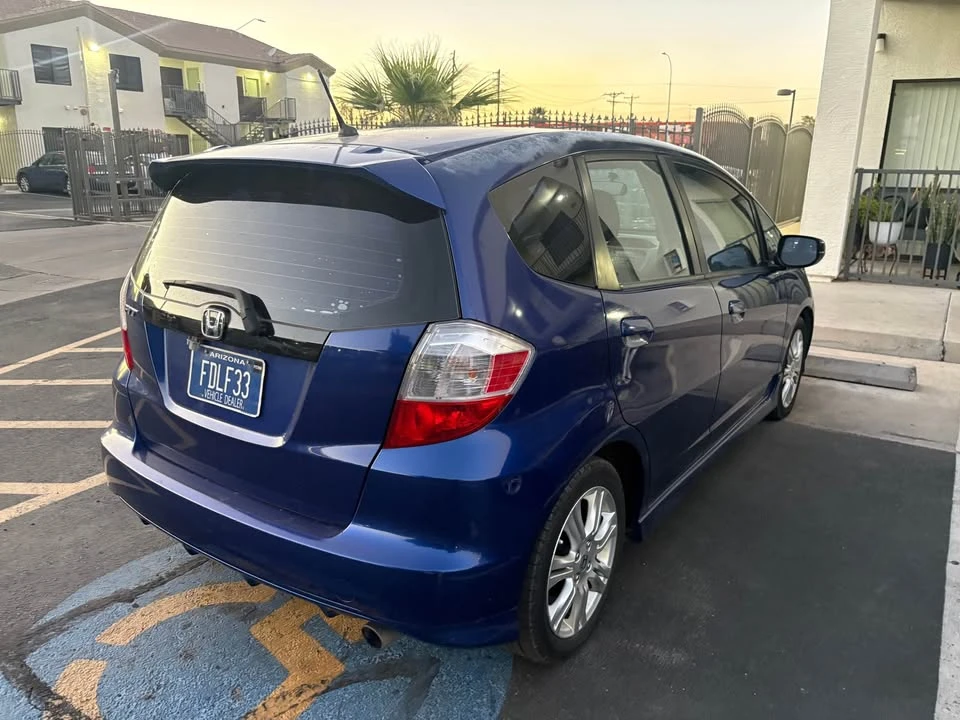 2009 Honda Fit - Image 2 of 7
