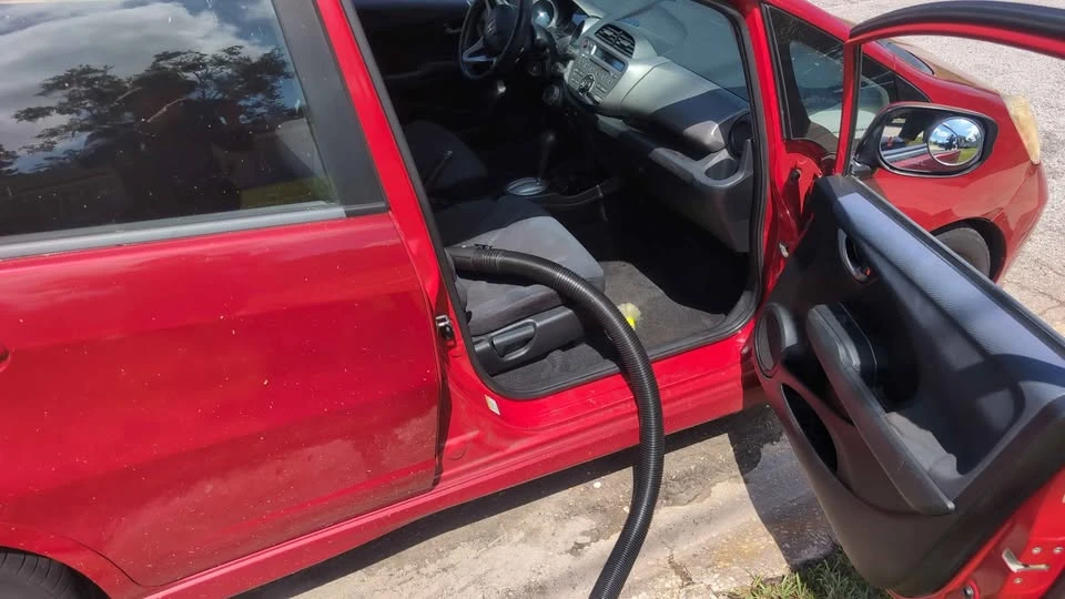 2009 Honda Fit - Image 6 of 7