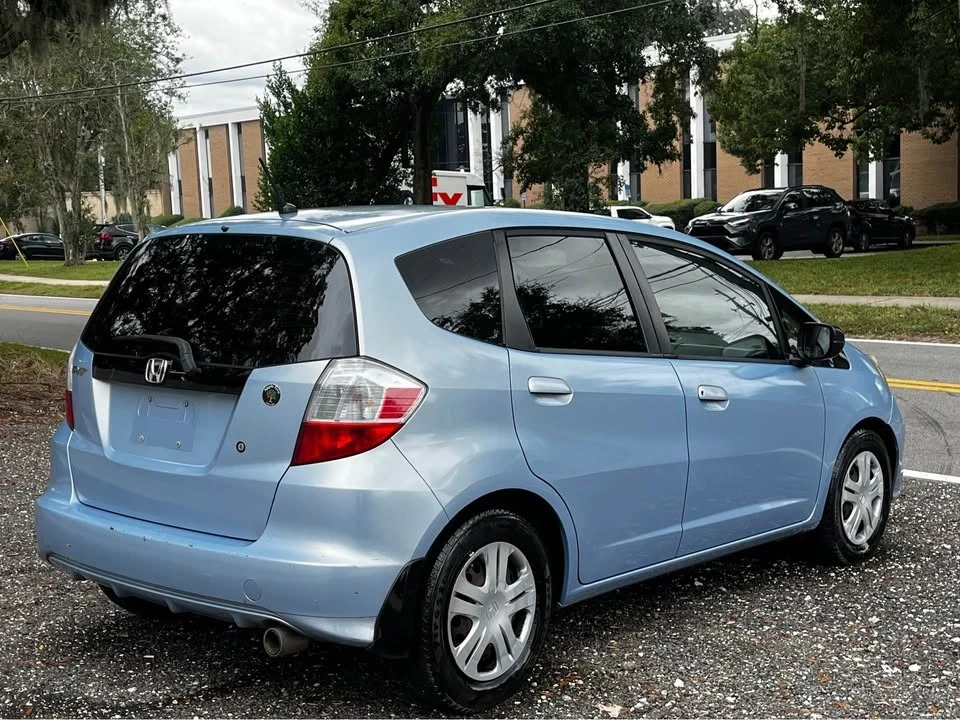 2009 Honda Fit - Image 3 of 17