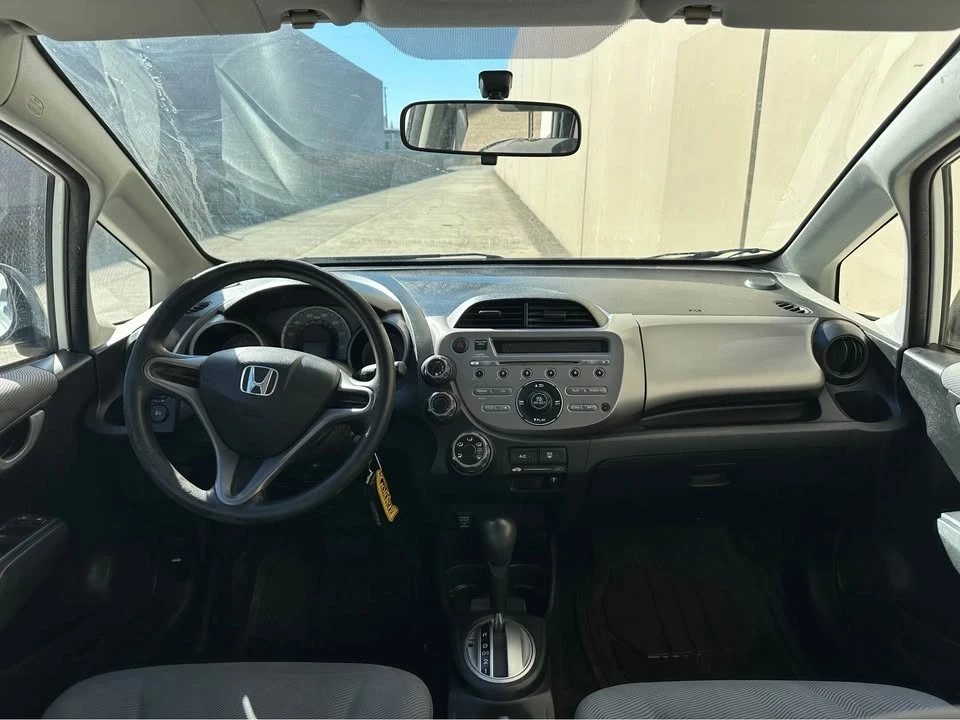 2009 Honda Fit - Image 10 of 19