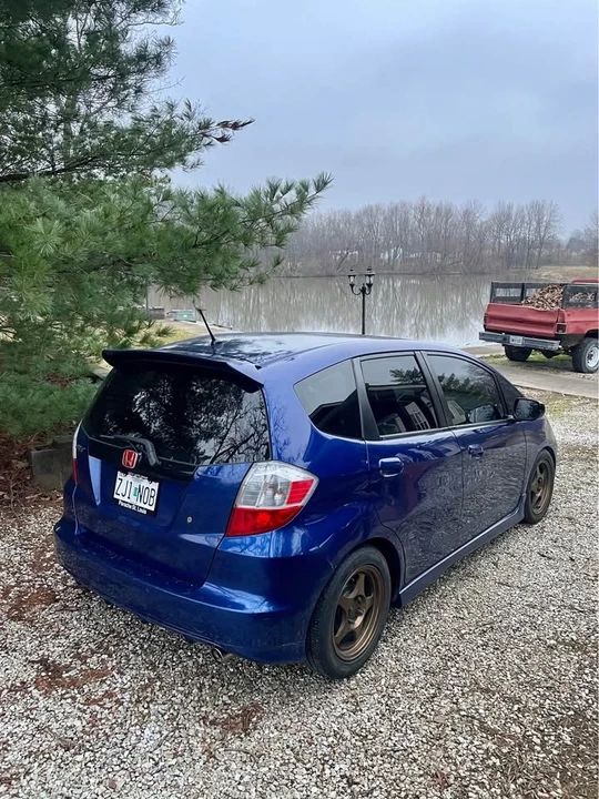 2009 Honda Fit - Image 3 of 11
