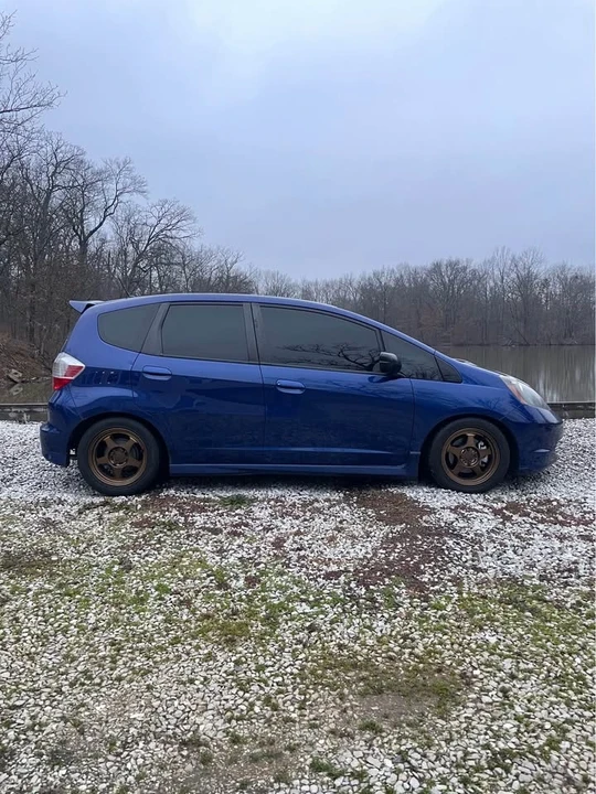 2009 Honda Fit - Image 2 of 11