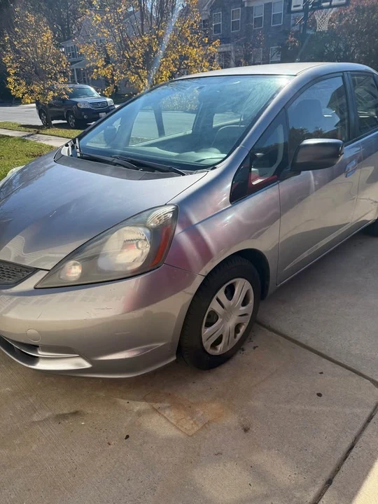 2009 Honda Fit - Image 2 of 10