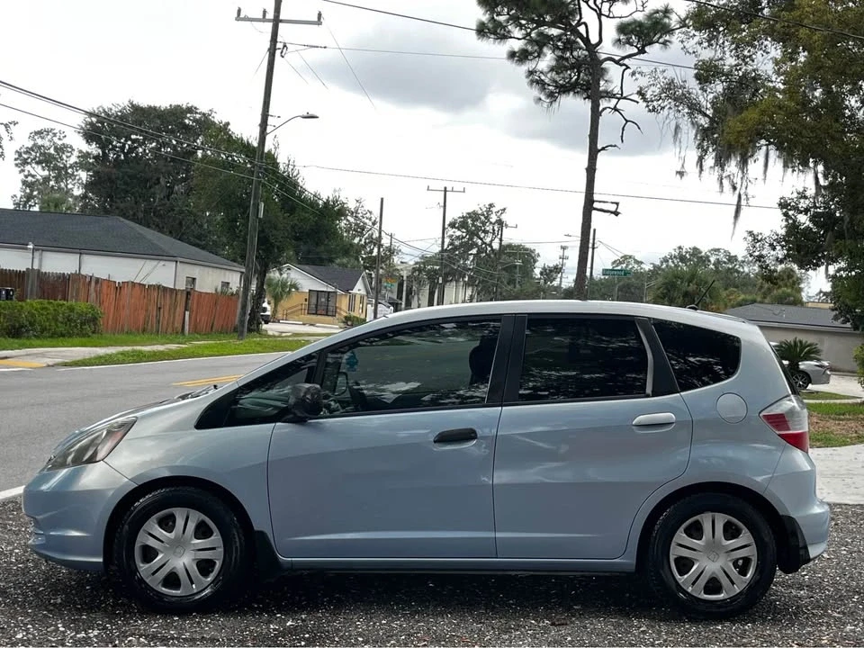 2009 Honda Fit - Image 6 of 17
