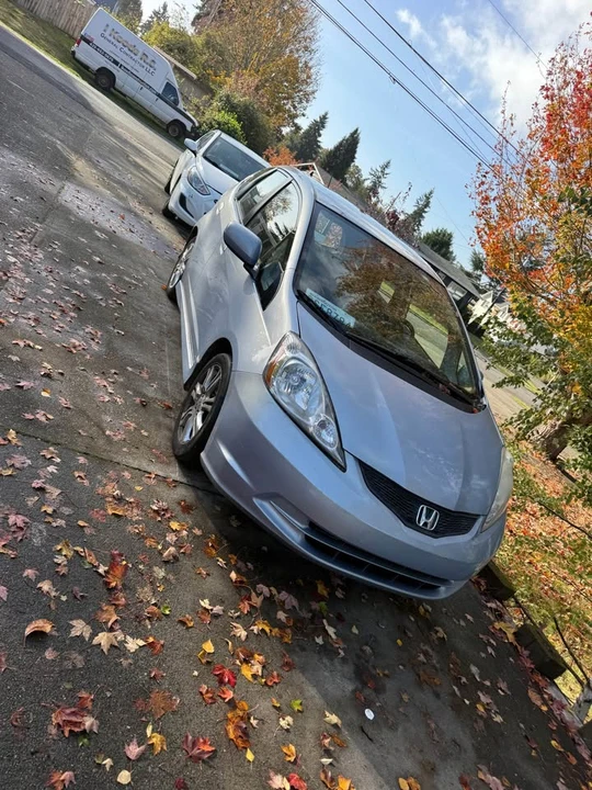 2009 Honda Fit - Image 5 of 8