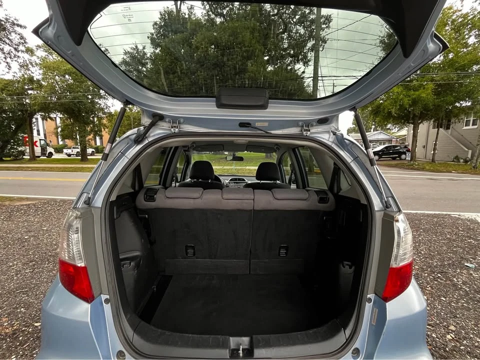 2009 Honda Fit - Image 13 of 18