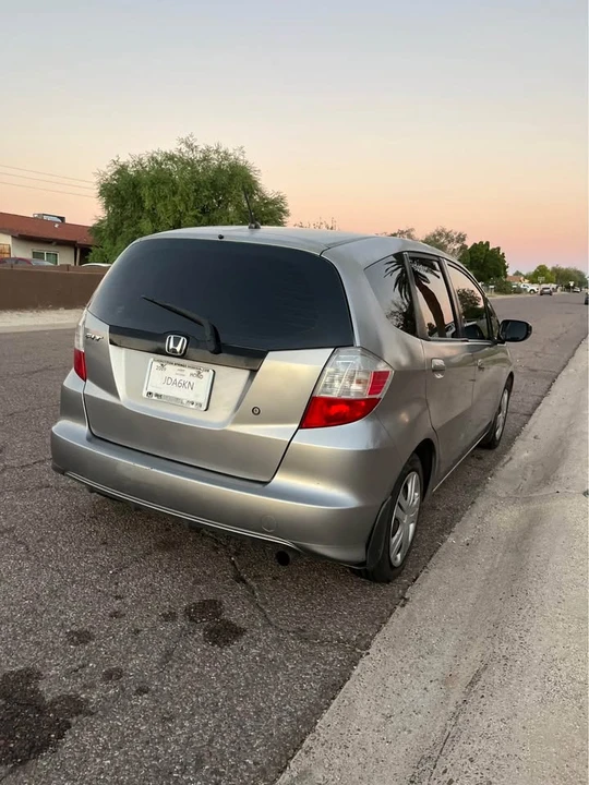 2009 Honda Fit - Image 3 of 9
