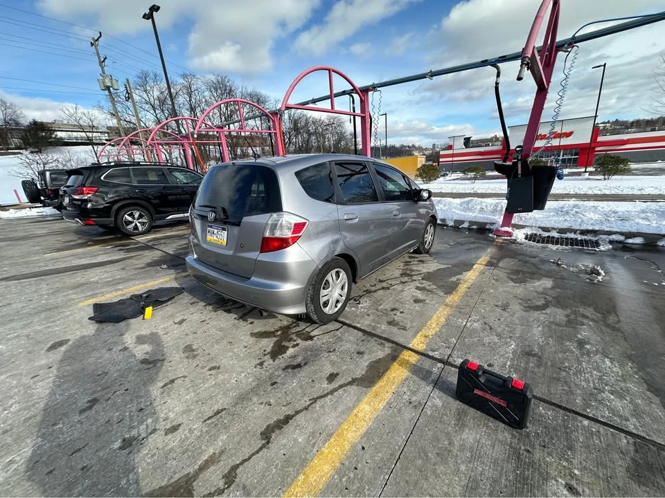 2009 Honda Fit - Image 3 of 12