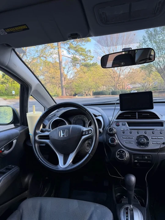 2009 Honda Fit - Image 6 of 13