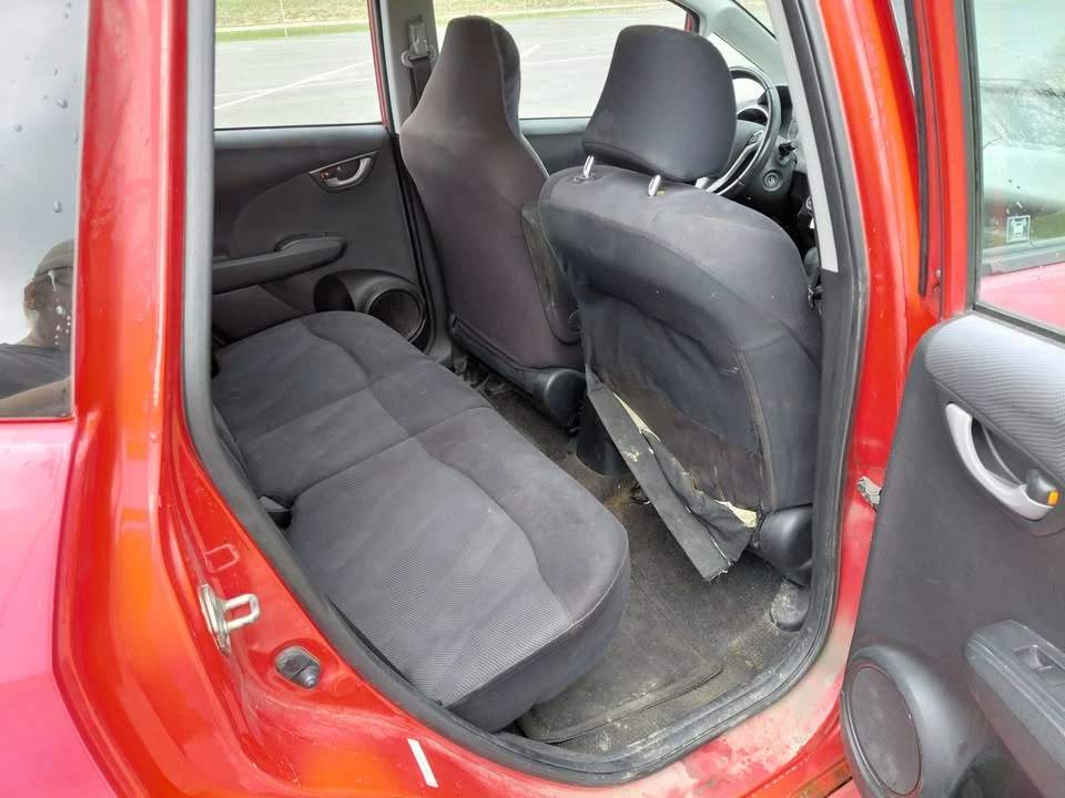 2009 Honda Fit - Image 6 of 13